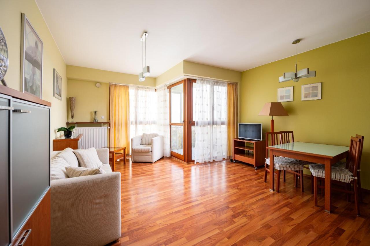 Aleja Wyscigowa Comfort Apartment