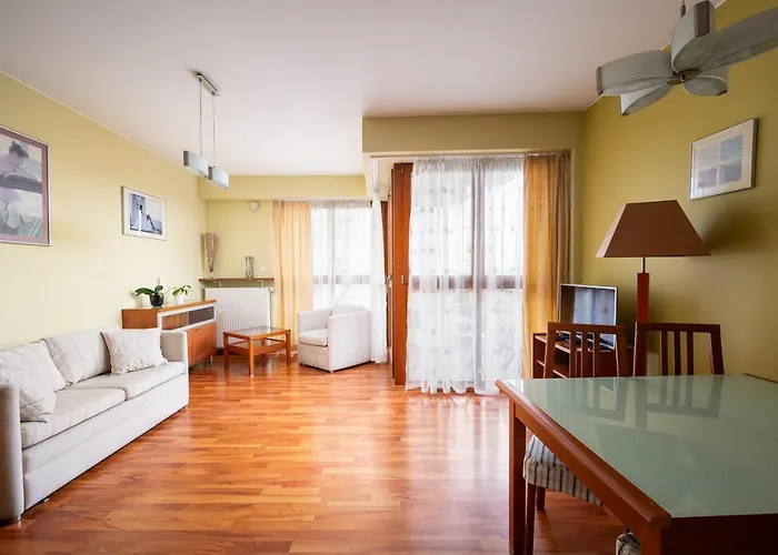 Aleja Wyscigowa Comfort Apartment