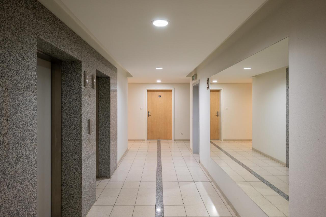 Apartament Aleja Wyscigowa Comfort Warszawa